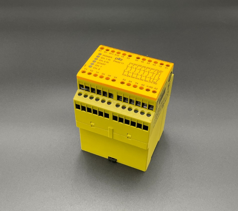 Pilz PNOZ 11 24VAC 24VDC 7n/o 1n/c Safety Relay PN0Z 774080 (TBI)