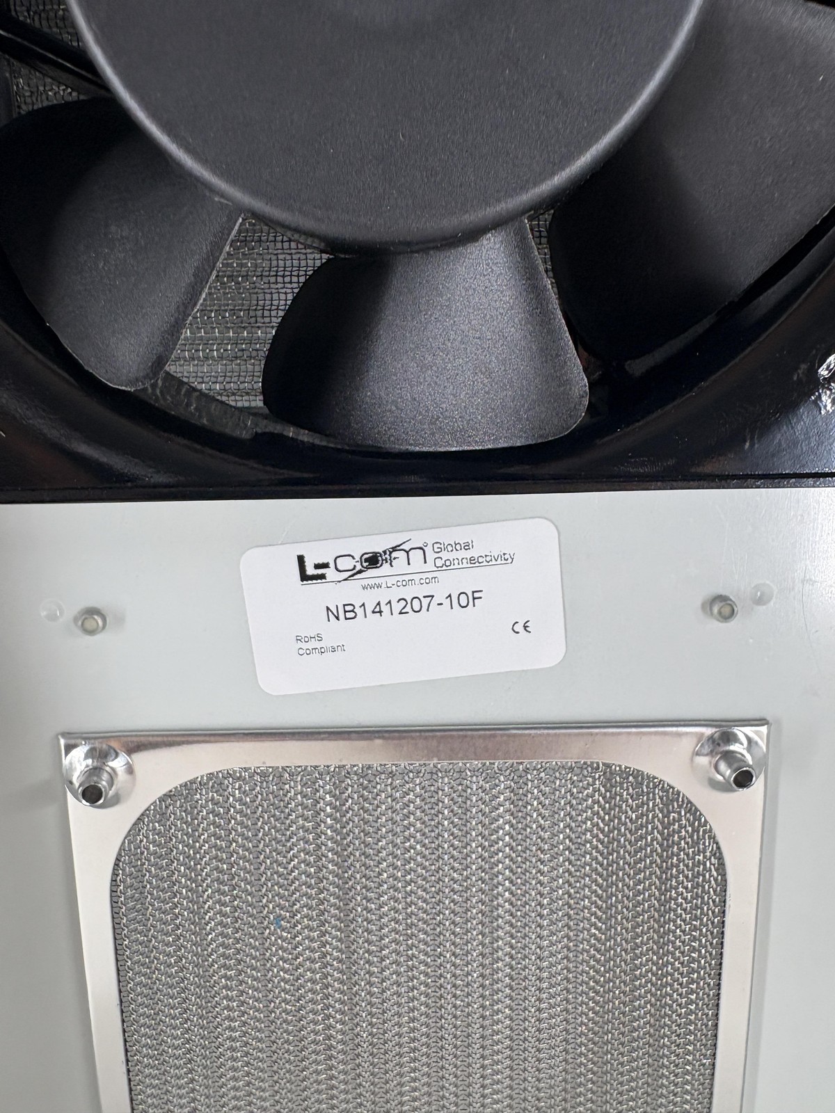 L-com NB141207-10F Outdoor Enclosure 8 Outlet 120VAC Fan Vent Gray Wall Mount