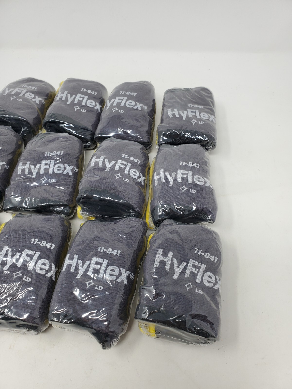 12 pairs Ansell HyFlex 11-841 Foam Nitrile Grip Work Gloves – Size 8 Medium M