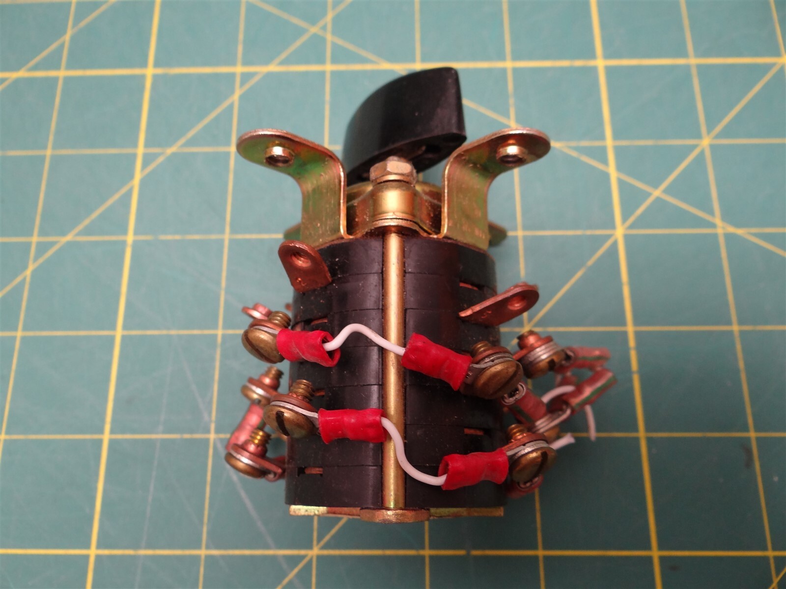 ElectroSwitch Series 101 Four Hole Mount Rotary-Action Control Switch