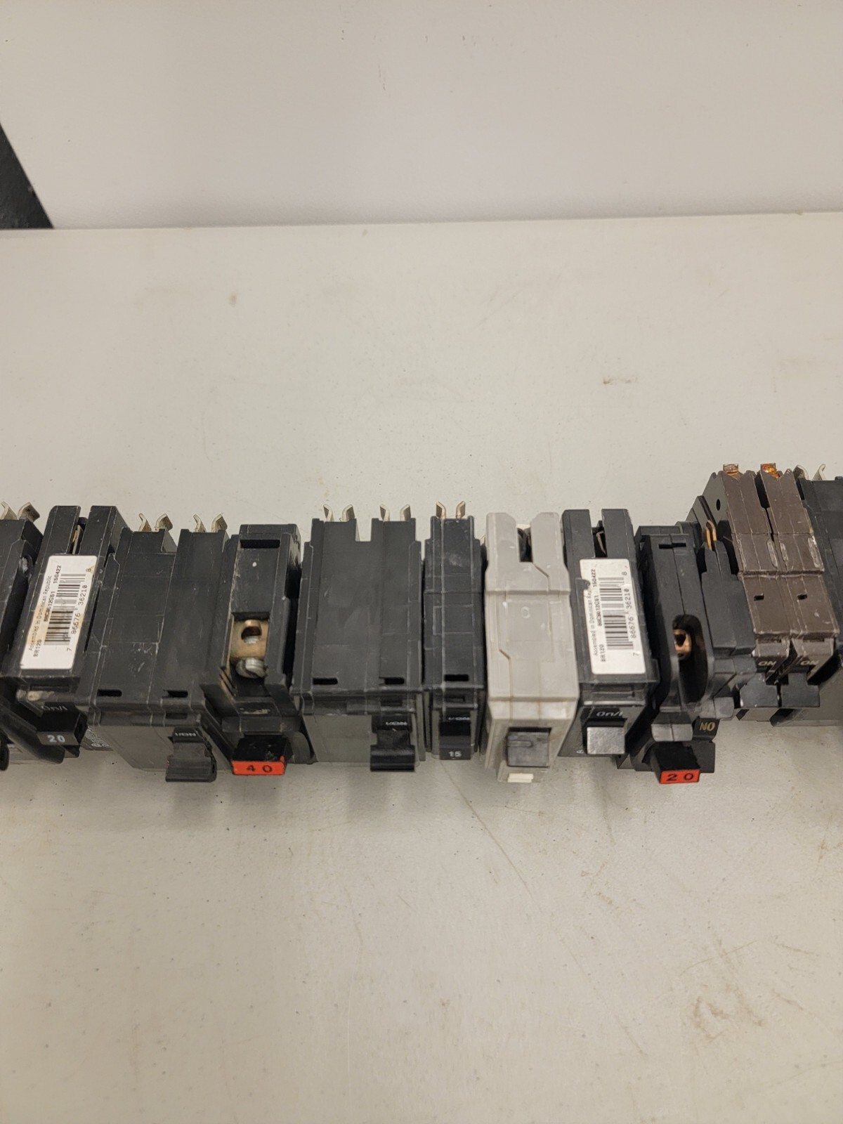LOT OF 23 – Circuit Breakers Various. Square D, Eaton. Different Voltages
