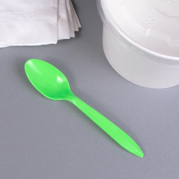 Karat PP Plastic Medium Weight Tea Spoons – Green – 1,000 ct, U2008 (Green)