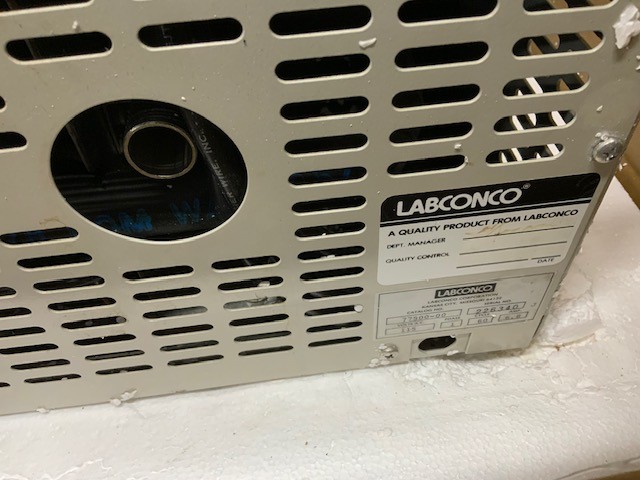 Labconco Freeze Dryer 4.5 With Edwards E2M8 High Vacuum Pump