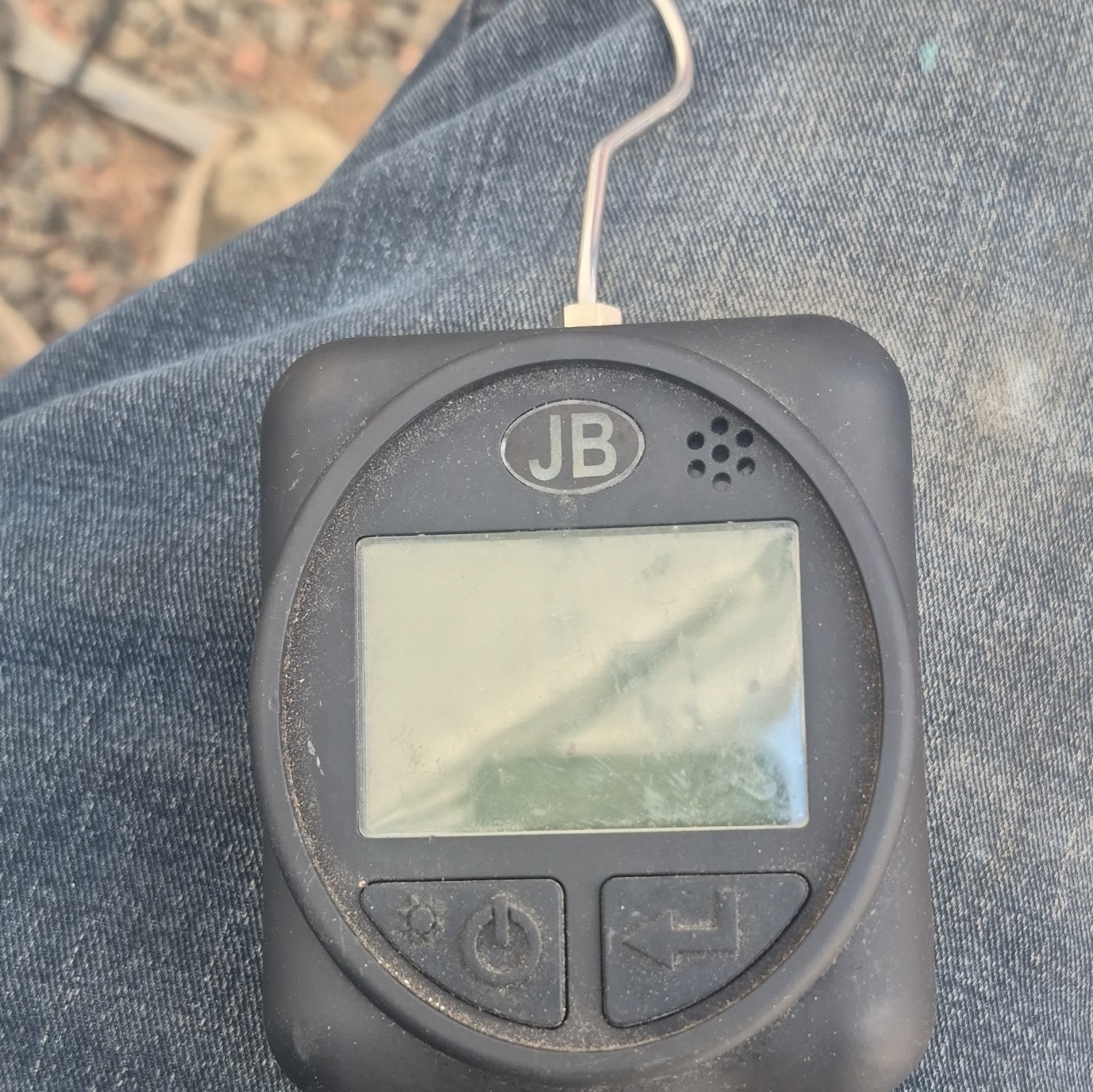 JB Industries DV-22N Digital Vacuum Gauge, Micron Units, Black