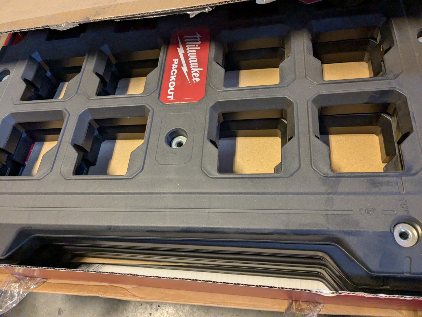 Milwaukee PACKOUT Mounting Plate: 1.1" H, 18.4" L, 23.4" W Qty 5