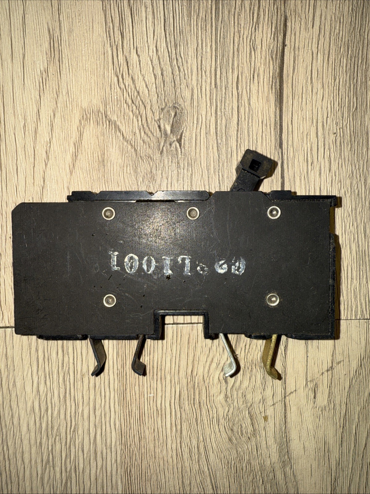 Square D XO120 Circuit Breaker 20 Amp 1 Pole Type XO 120v Cutler Hammer