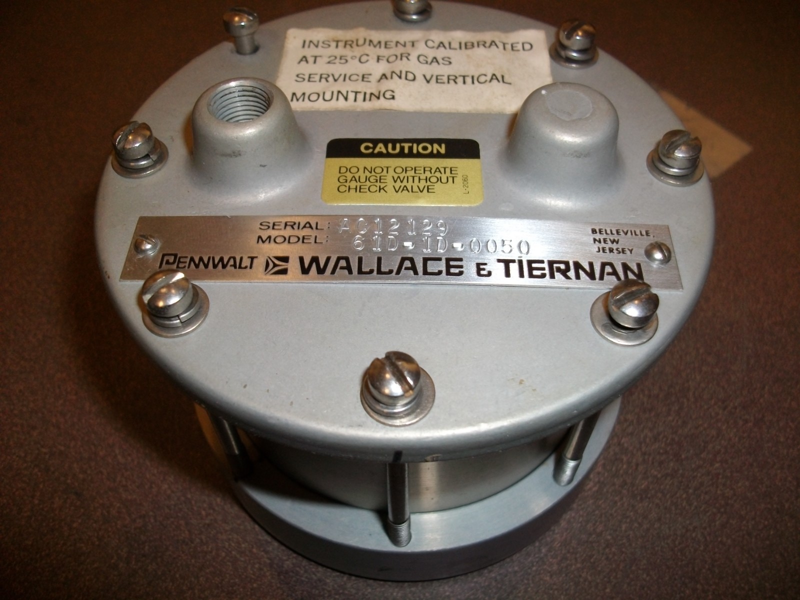 Wallace and Tiernan pressure gauge 61D-1D (parts only)