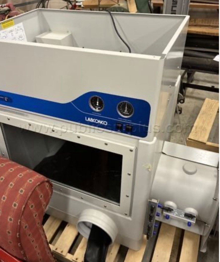 LABCONCO Precise Controlled Atmosphere Glove Box Catalog #5220100