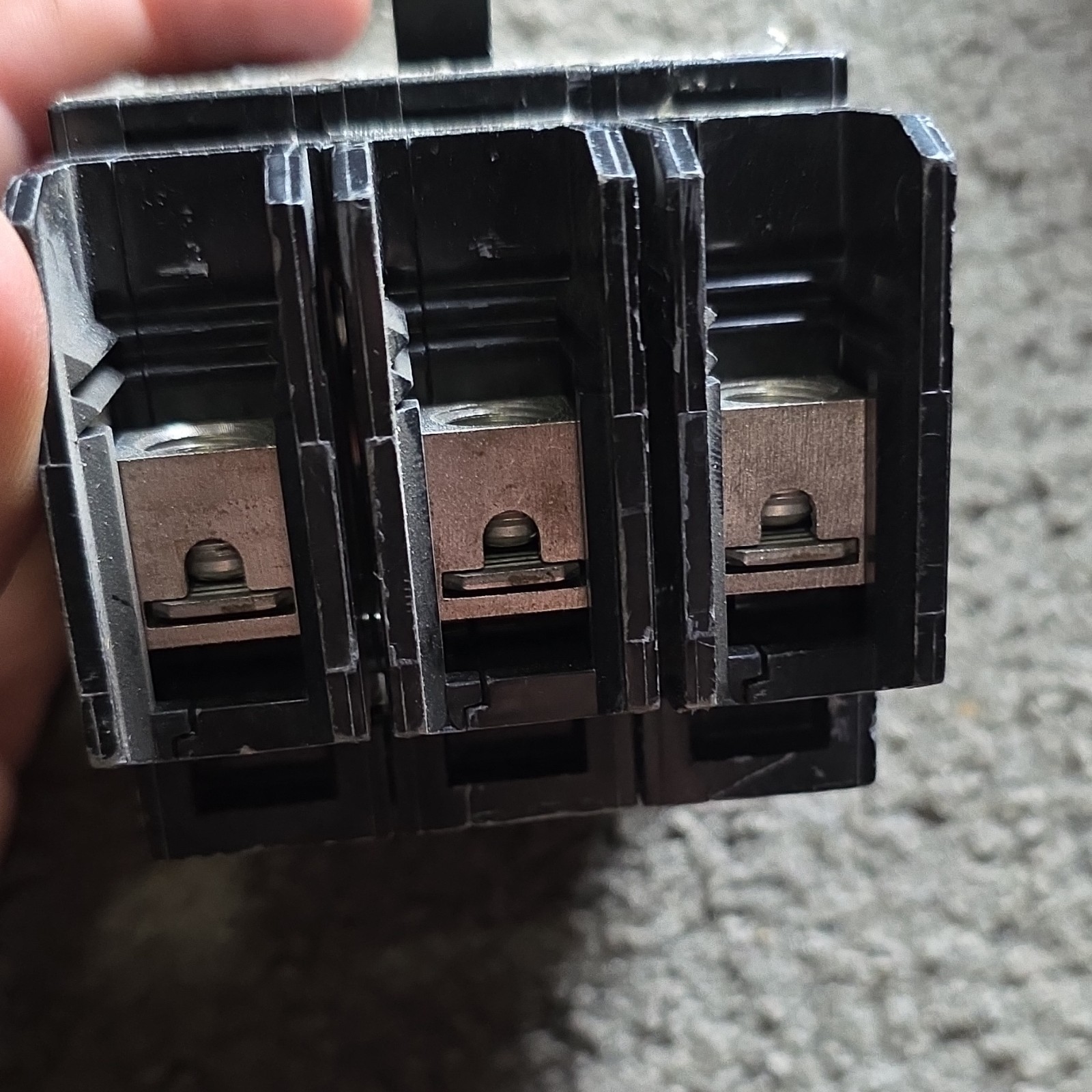 Siemens Bqd330 Bolt On Breaker 480y 277vac