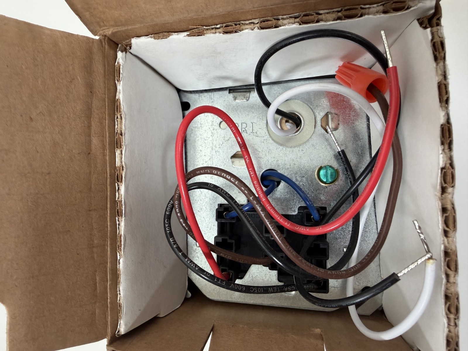 Honeywell R8239A1052 Fan Center 24V 60Hz
