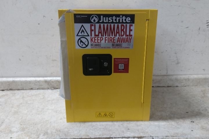 Justrite 890400 4 Gal Cap Yellow Steel Flammables Safety Cabinet