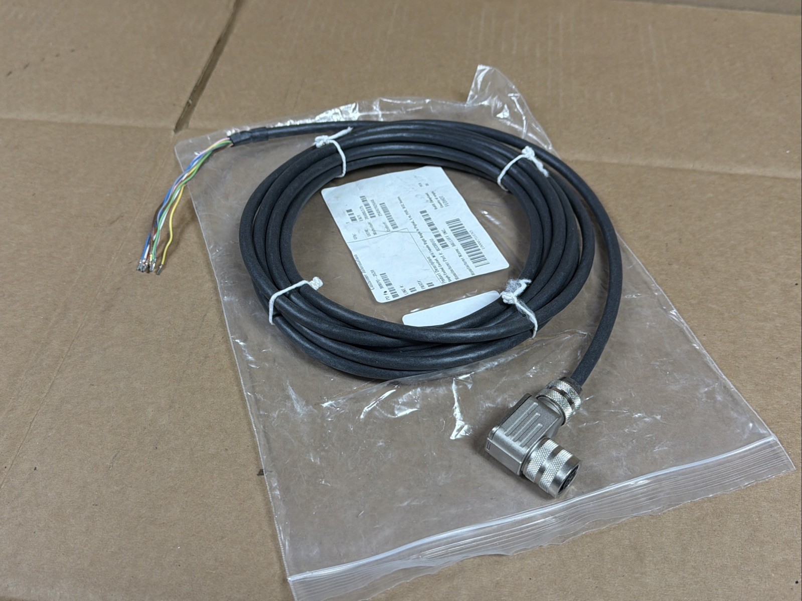 BALLUFF BCC00UU Single Ended Cordset M16 Female Right Angle to Pigtail 5M 8P