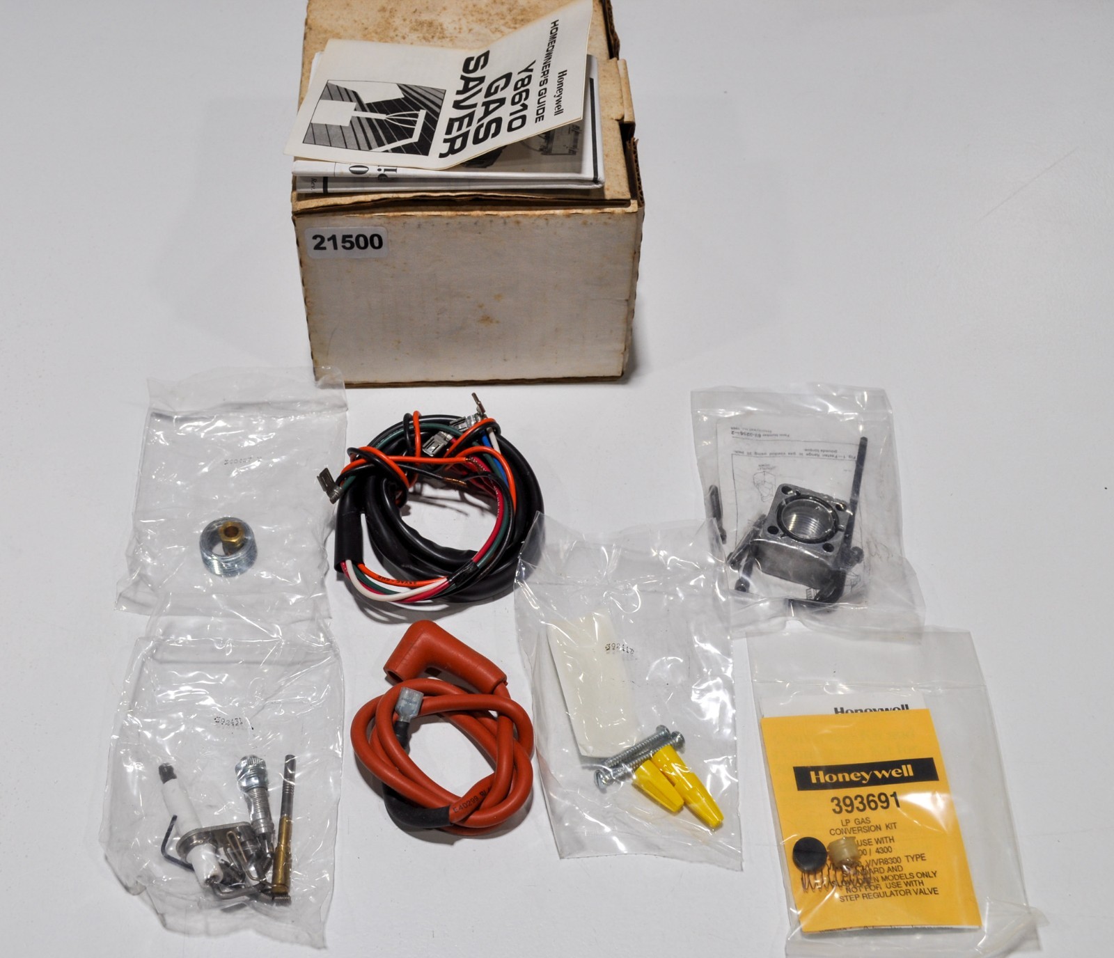 Honeywell Y861OU3003 Pilot RetroFit Kit 6.V VR8304M3558 (SEE DETAILS)