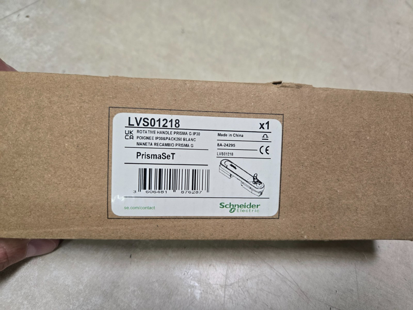 Schneider Electric LVS01218 Handle Prisma GP IP30 New Open Box