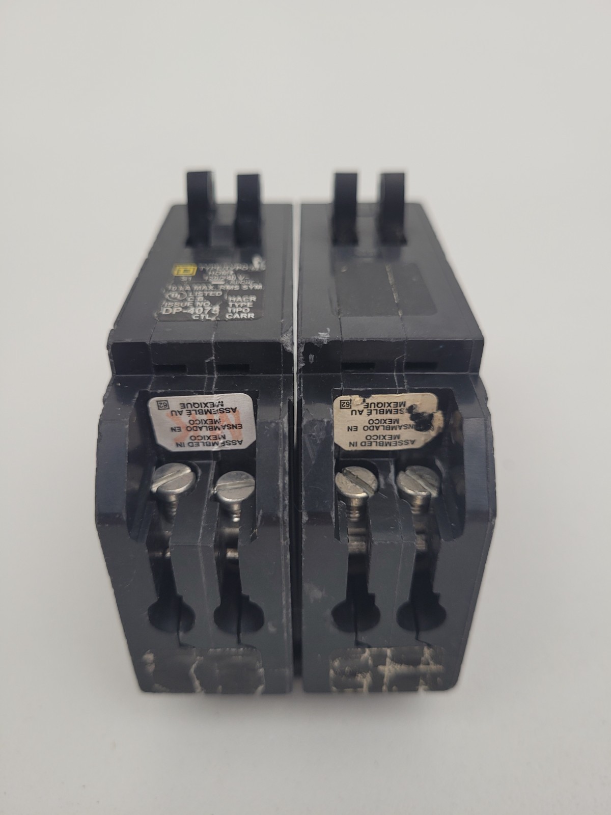 Lot of 2 – HOMT1520 Square D 15 / 20 Amp Tandem Circuit Breaker -Next Day Option