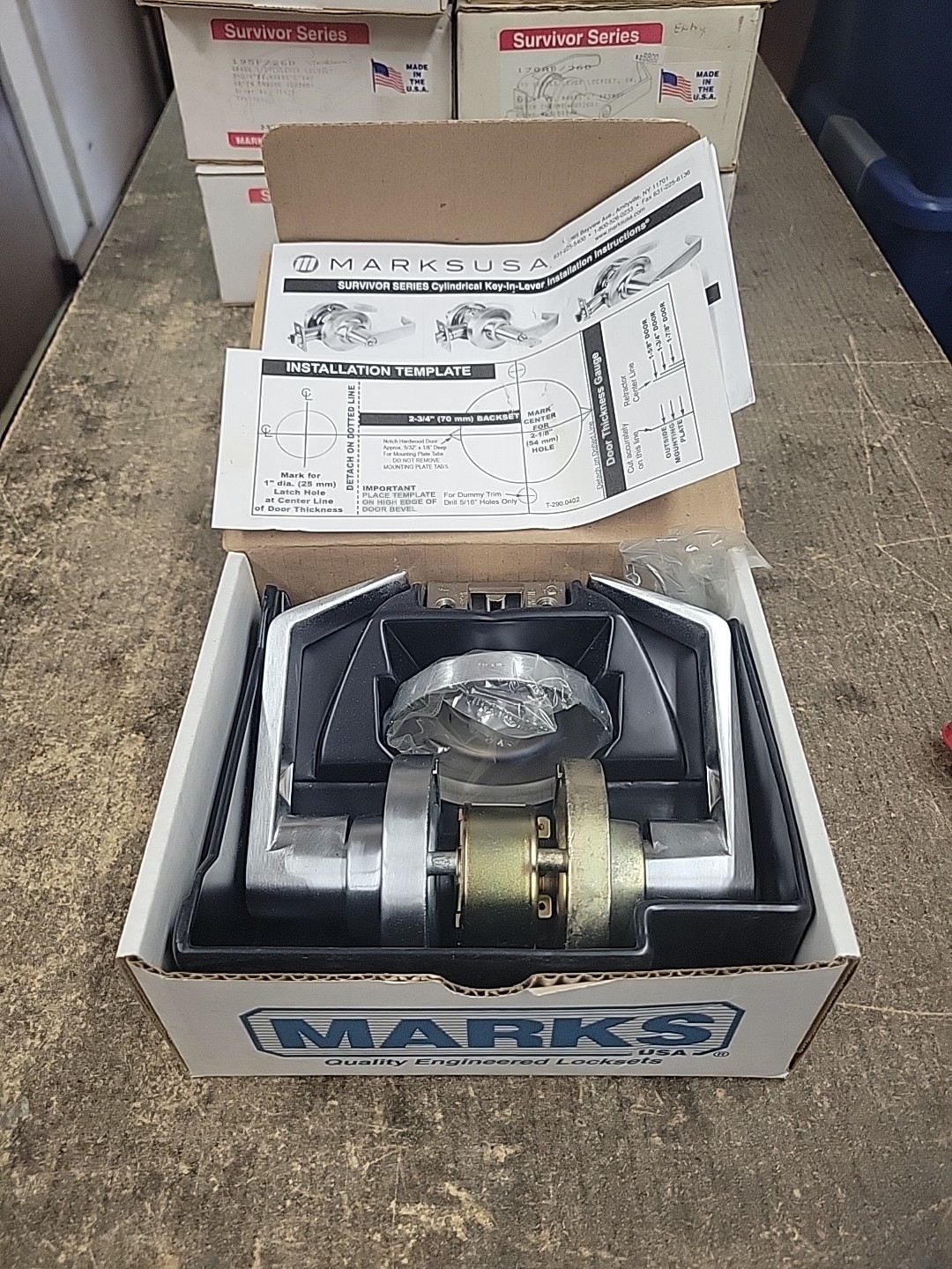 Marks 195AB/26D, Entrance Cylindrical Lever Lockset Grade 1 Survivor Series