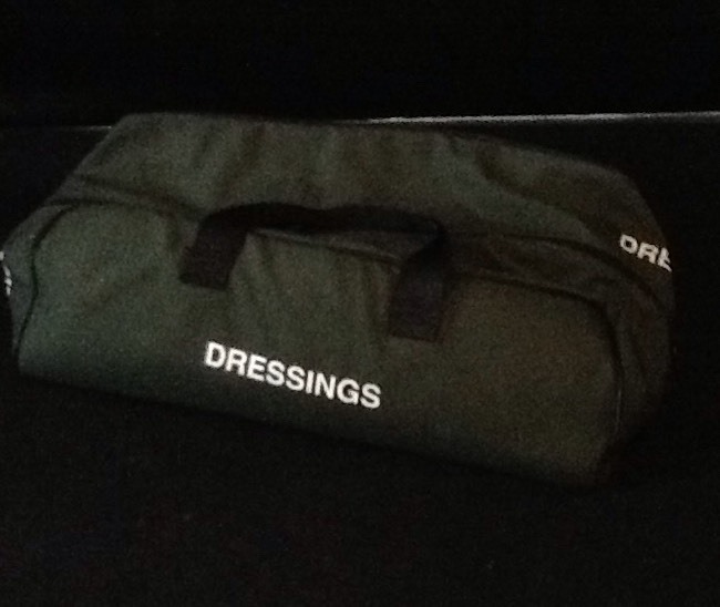 USED IRON DUCK 34 POCKET GREEN DRESSING ROLL PACK NYLON 26x14x10