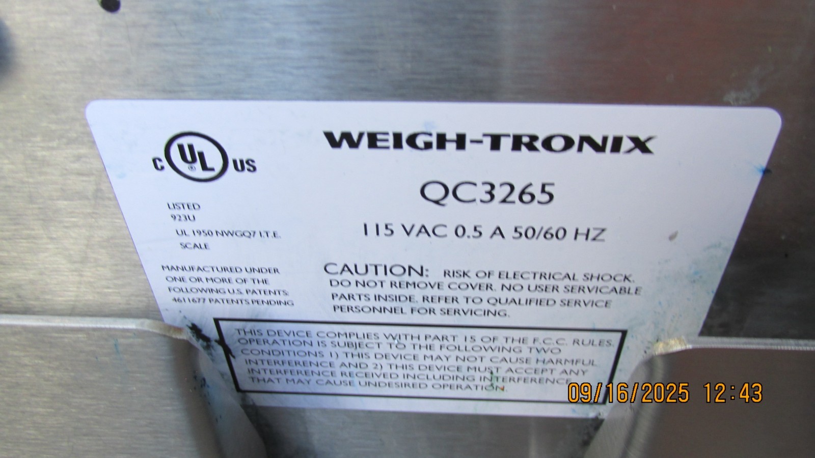 Weigh-Tronix qc3265 60lb x 0.2 weighting scale w/ platform