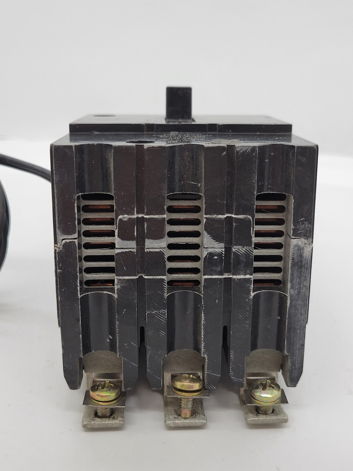 General Electric TEY330ST12 Shunt Trip Bolt-On Circuit Breaker 30A 3P 480/277V