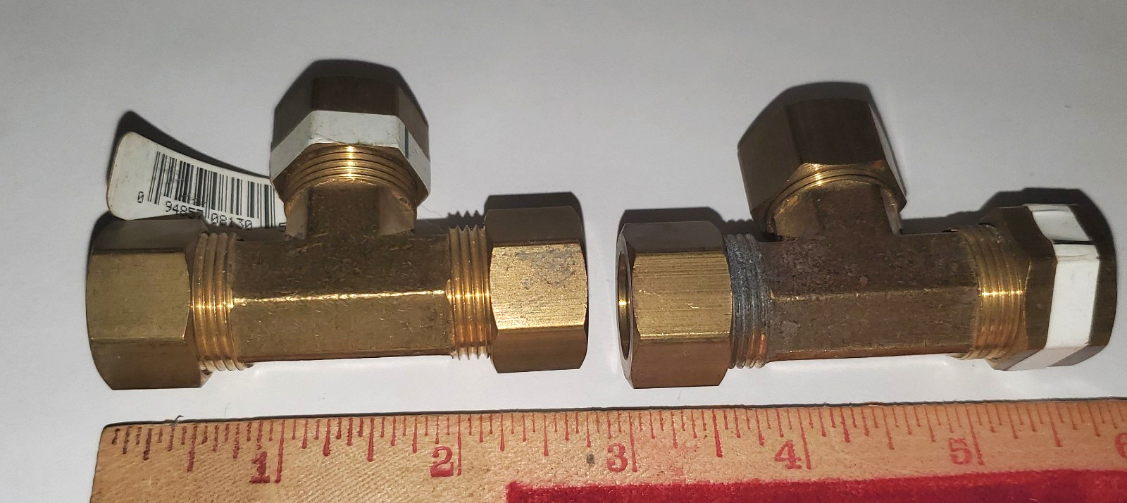 Lot of TWO 5/8” x 5/8″ x 5/8″ Brass Tee Compression Fittings