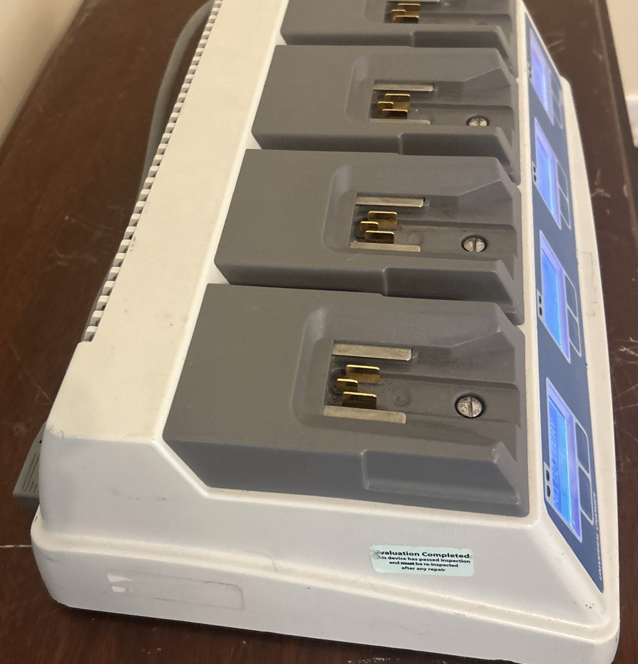 Stryker 7110-120-000 System 7 Charger Universal Battery Charger – As Is