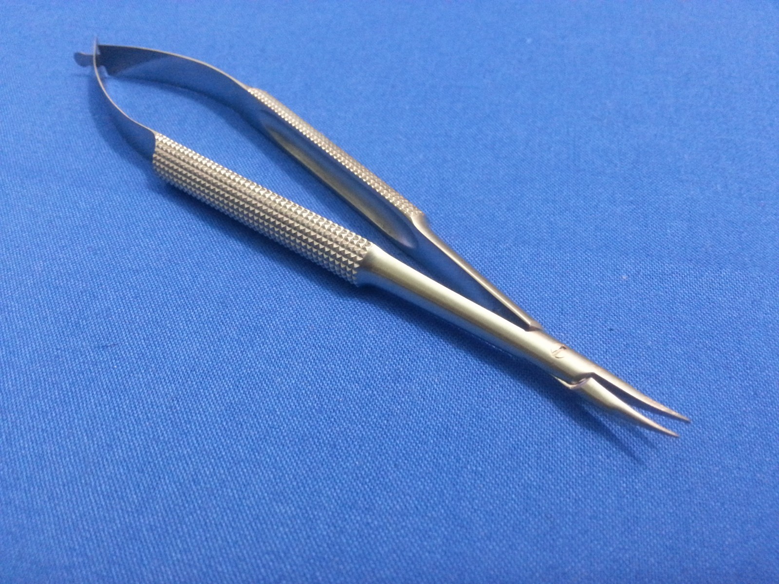 8 O.R GRADE CASTROVIEJO MICRO SURGERY NEEDLE HOLDERS SURGICAL INSTRUMENTS KIT