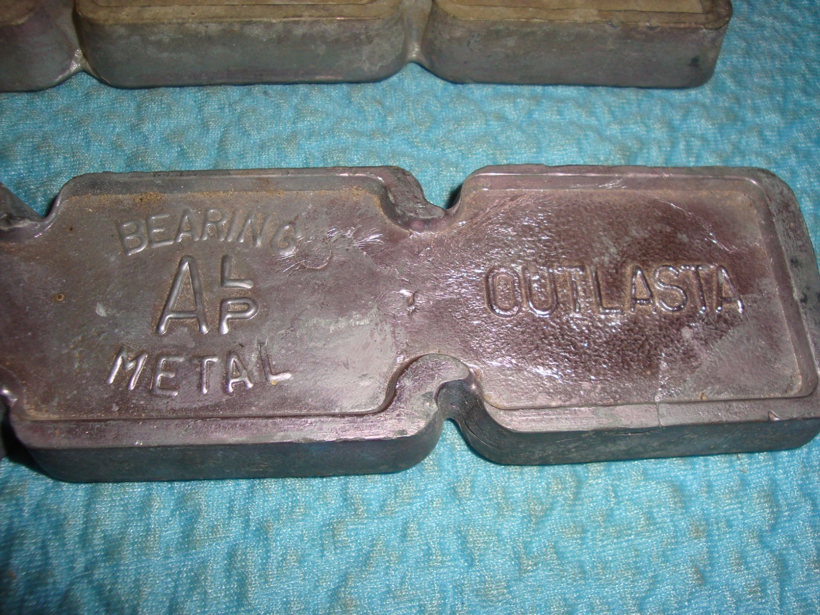 Babbitt Metal 6LBS – Avril Outlasta