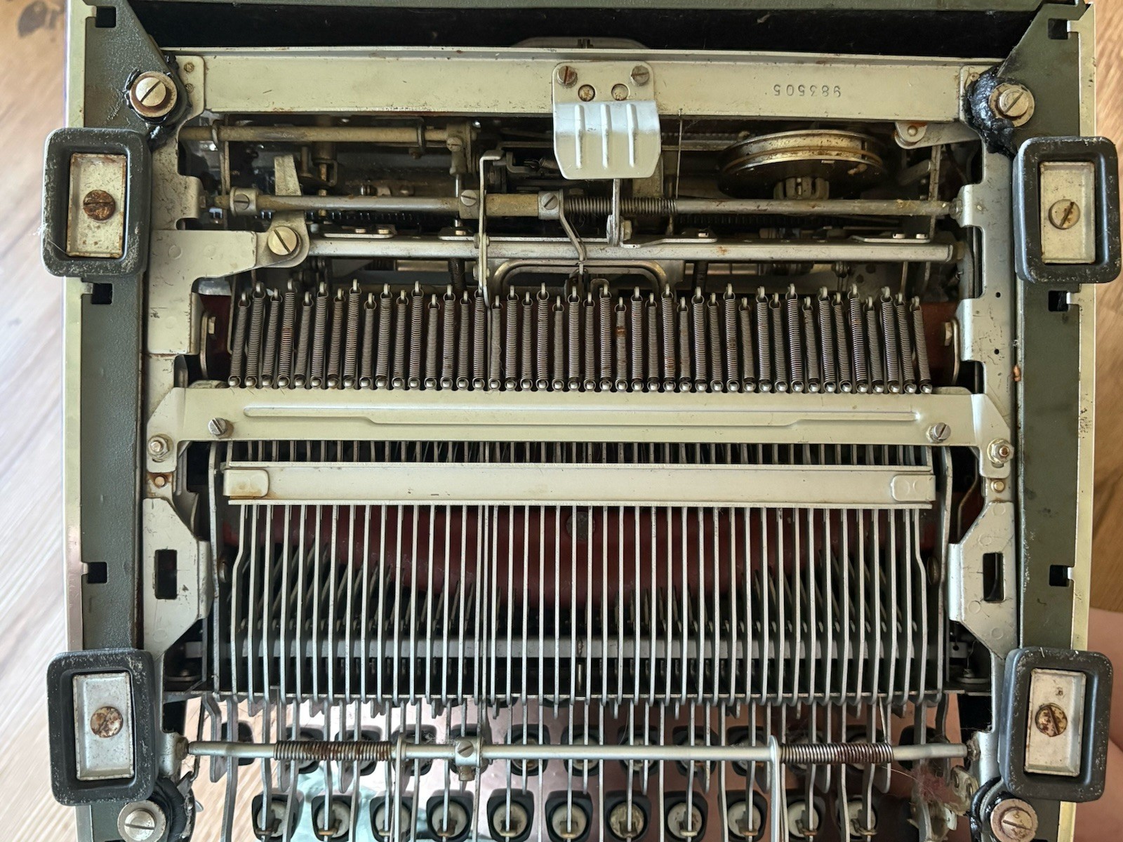 Olympia SM3 De Luxe Vintage Manual Typewriter with QWERTY Keyboard, Green. 1957.