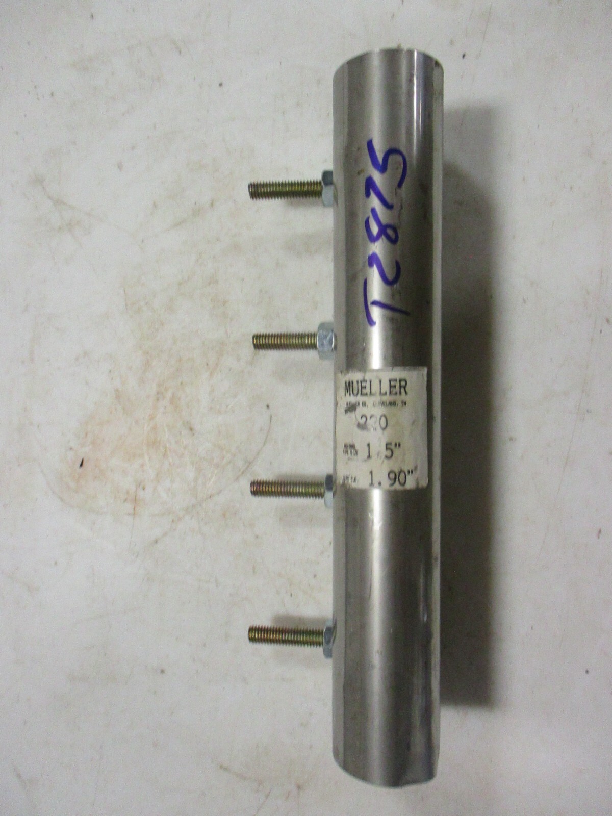 MUELLER 220 Pipe Repair Clamp 1-1/2″ (1.90″ OD) x 12″ Long / 4-Bolt