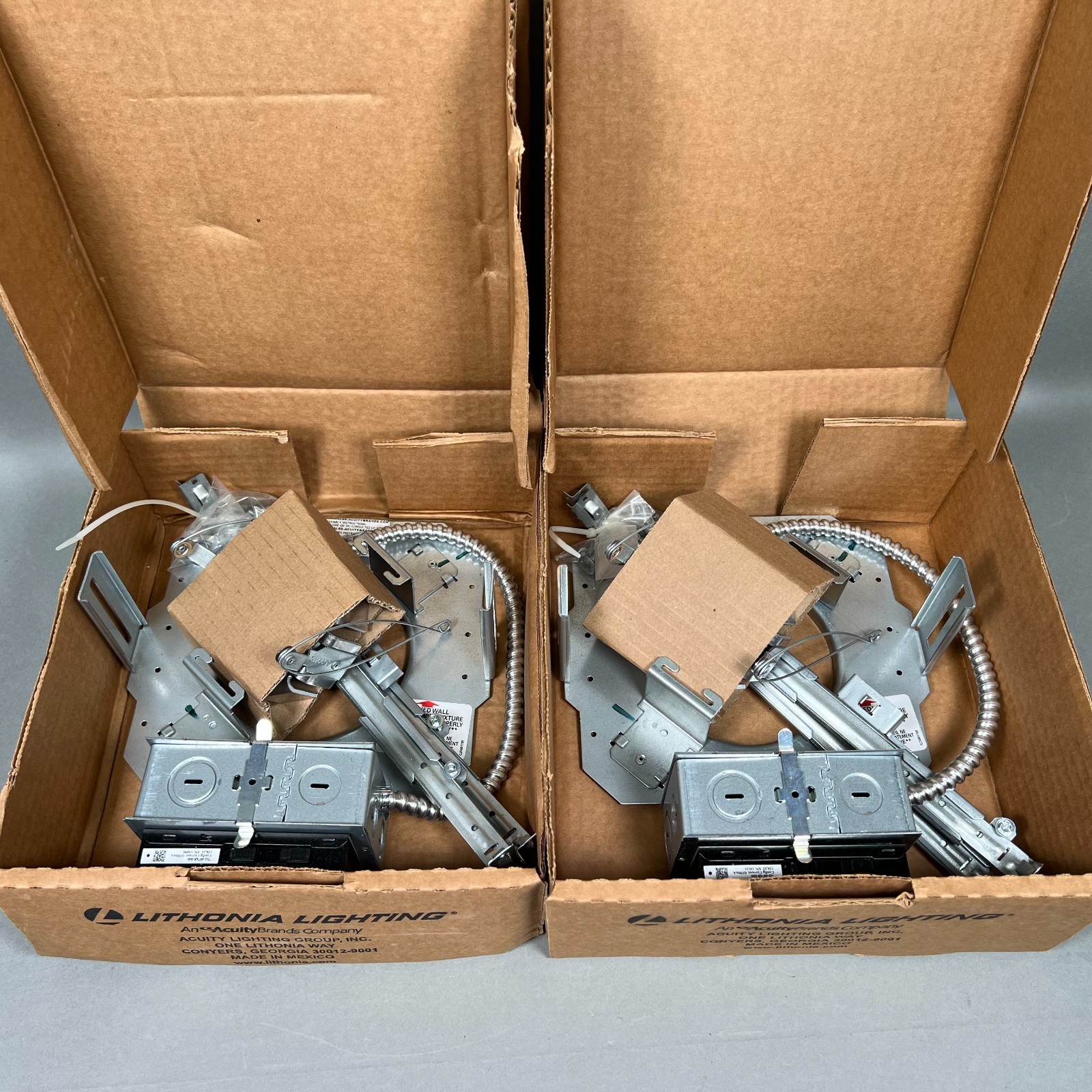 Lot of 2 Lithonia 4″ LED Downlight LDN4 17.5W 30/15 MVOLT GZ10 3000K Housing