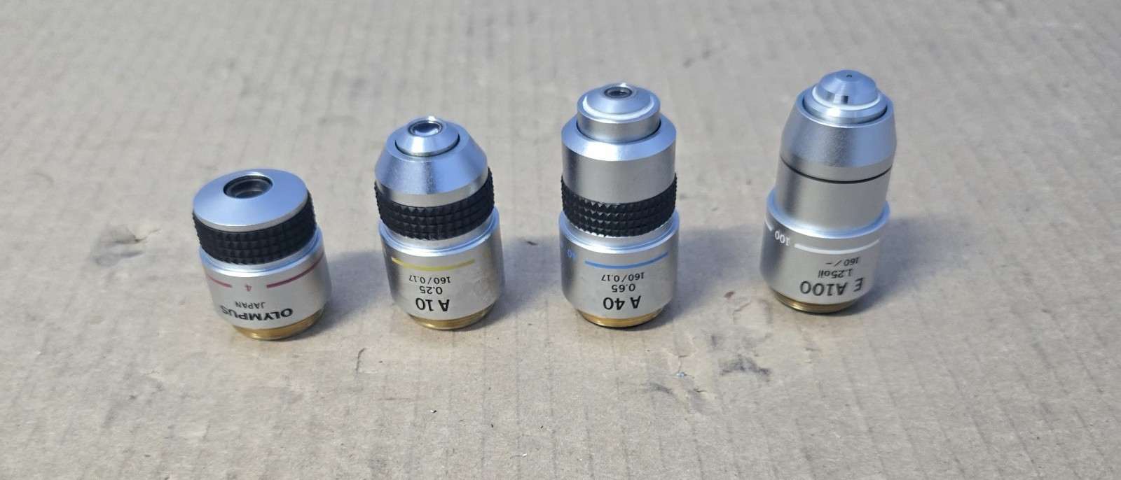 Olympus CH-2, CHT Microscope with objectives 4 X 10X 40X 100X (007)