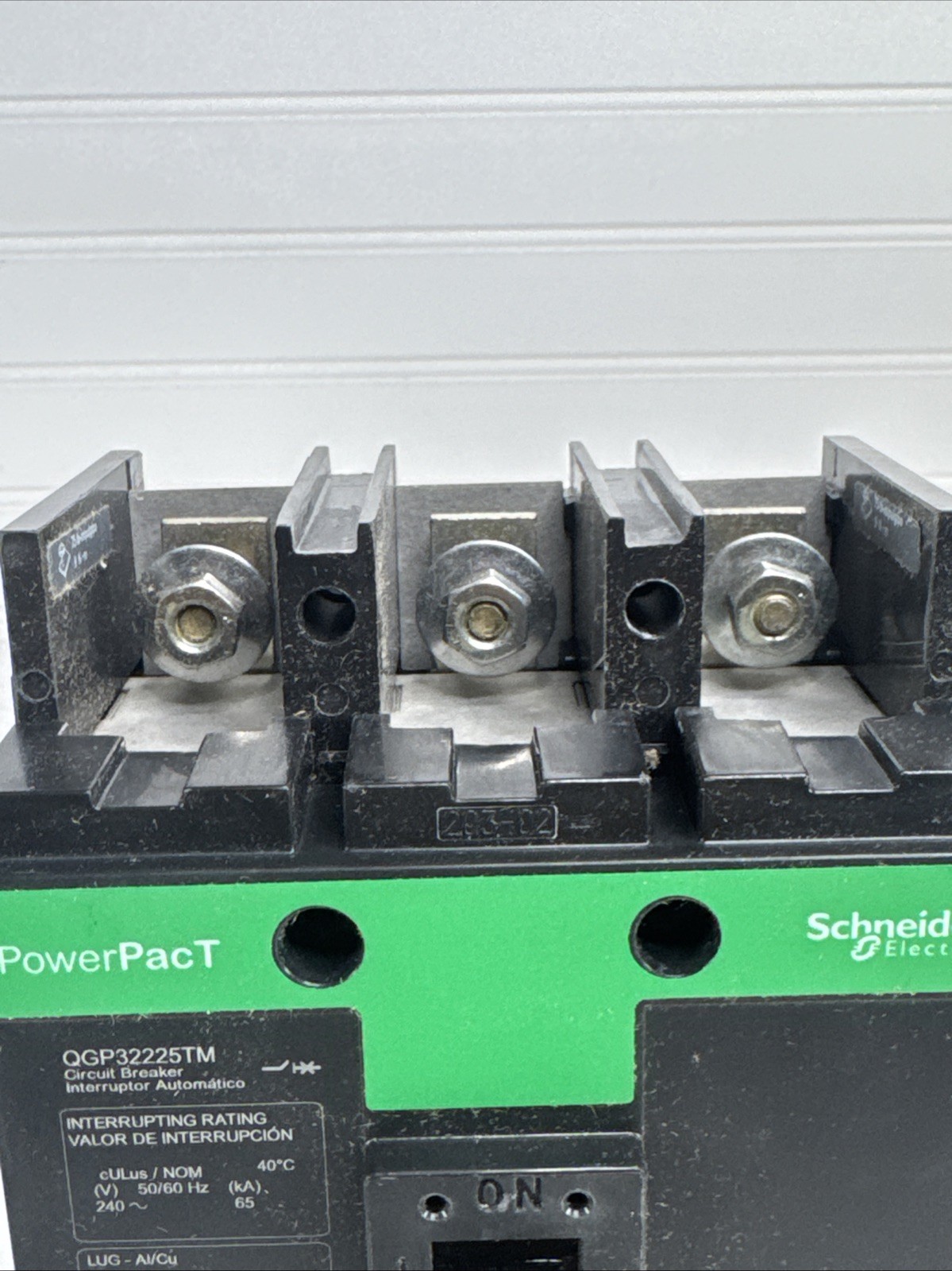 Square D QDP32225TM Circuit Breaker 225A 3-Pole 240V 25kA Bolt-On