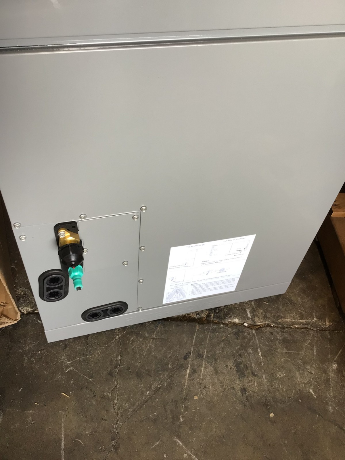 Carrier 40MUAAQ30XA3 30,000 BTU Ductless Mini Split Indoor Air Handler 2.5 NEW