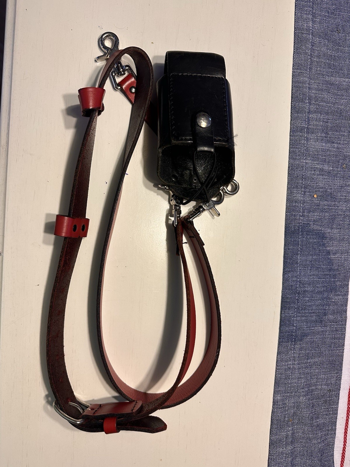 Boston Leather Firefighter Radio Strap Red with Stabilizer Mic