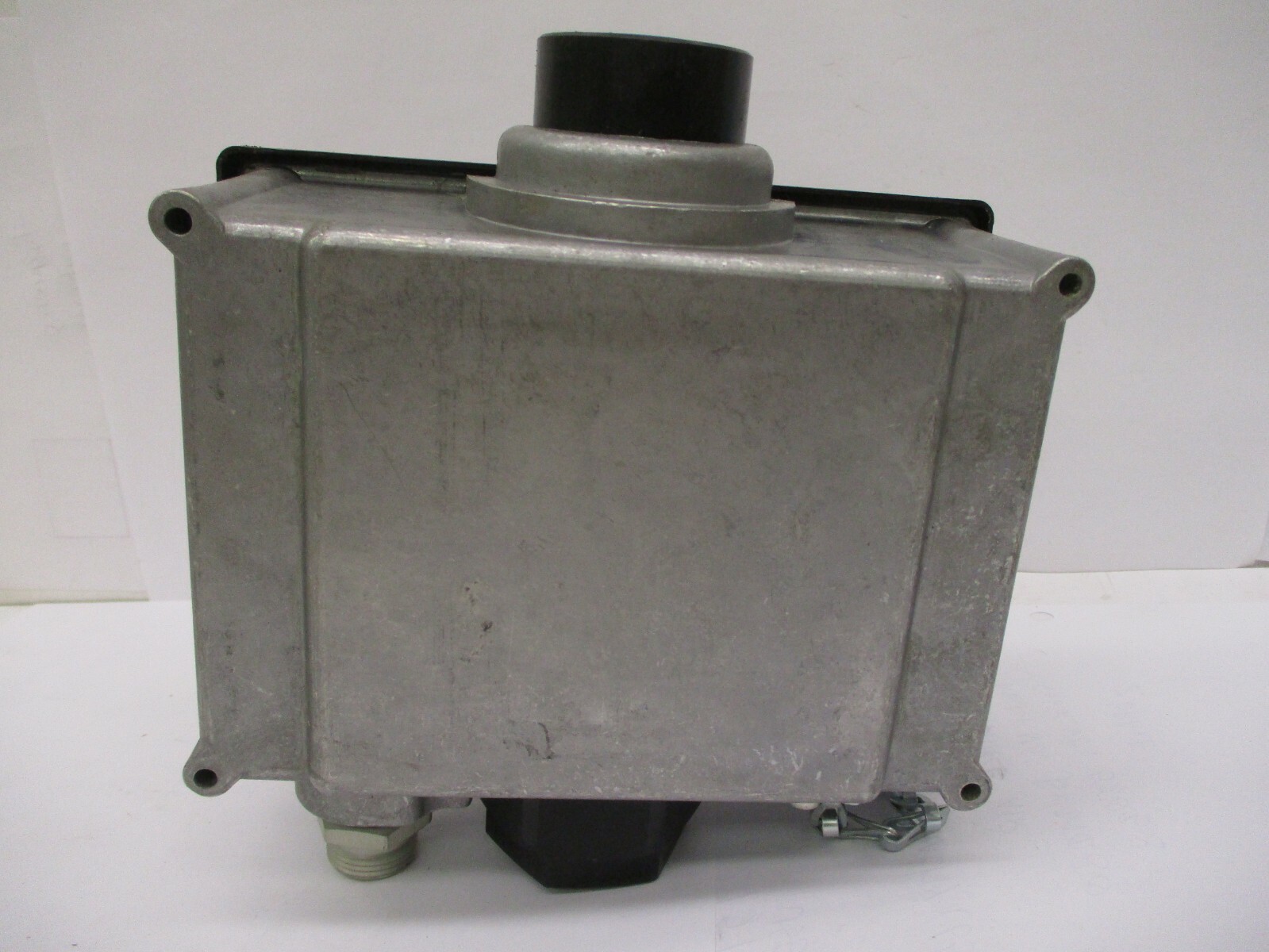 New Hedland Flow-Alert Flow Meter With Electrical Signal H782-309-S7127 A2940MO