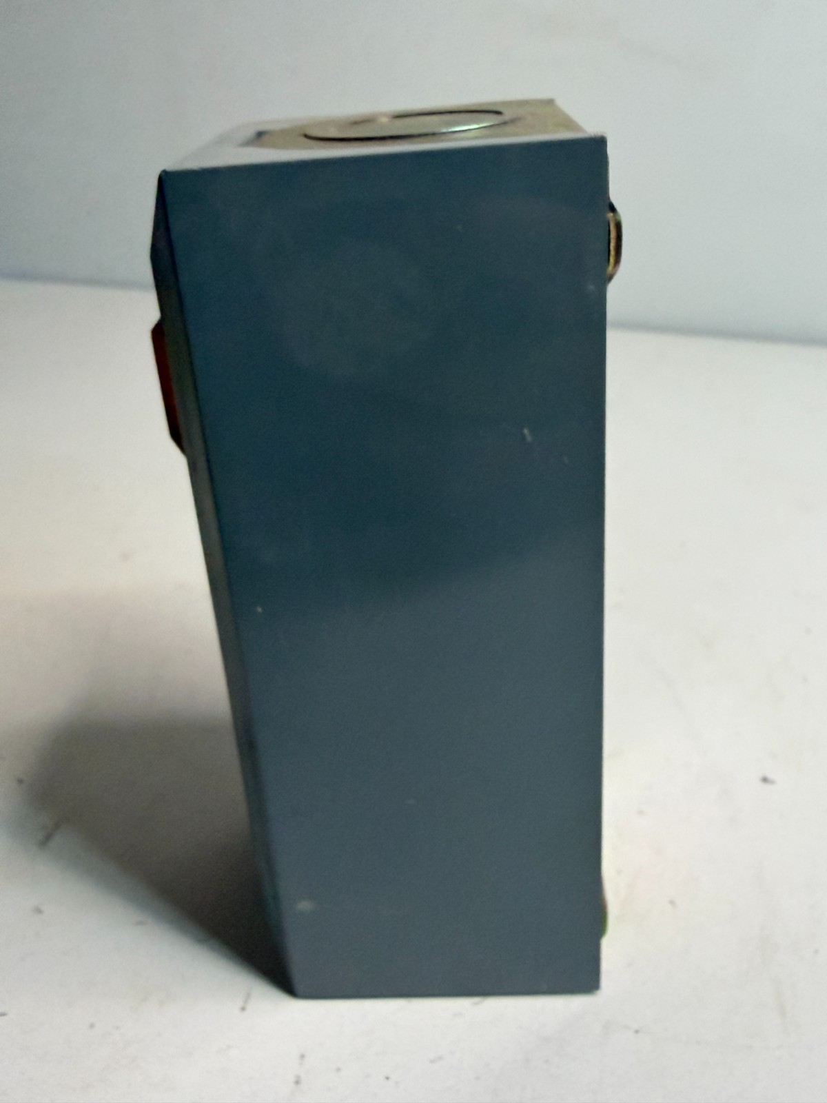SQUARE D 9001 BG-308 600V AC-DC CONTROL STATION. NOS