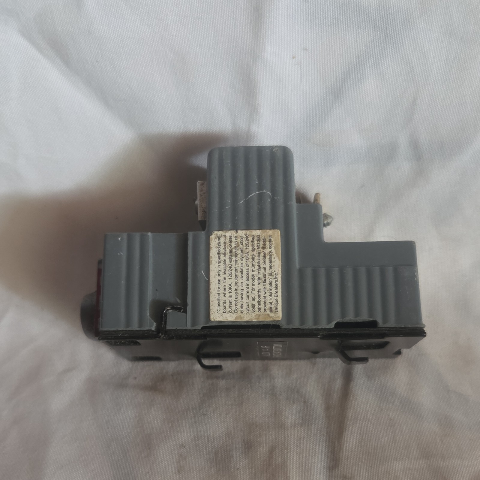Connecticut Electric UBIP-120 Circuit Breaker 20A 1-Pole 201-250V AC Gray