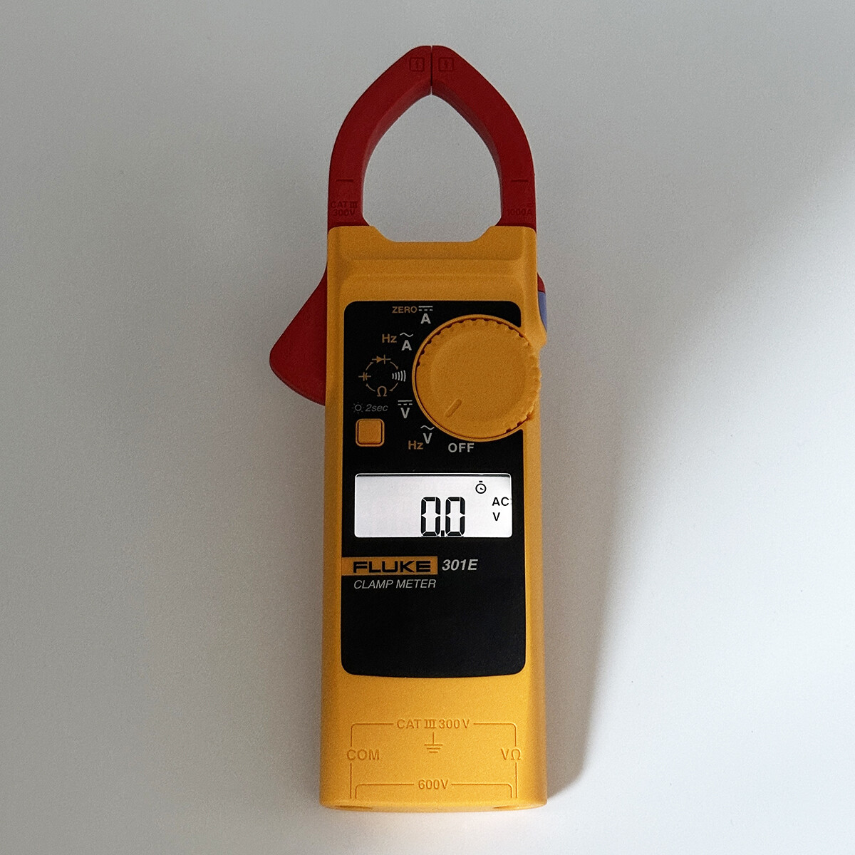 Fluke 301E AC/DC Clamp Meter 1000A AC/DC Voltage 600V Backlight Resistance Diode