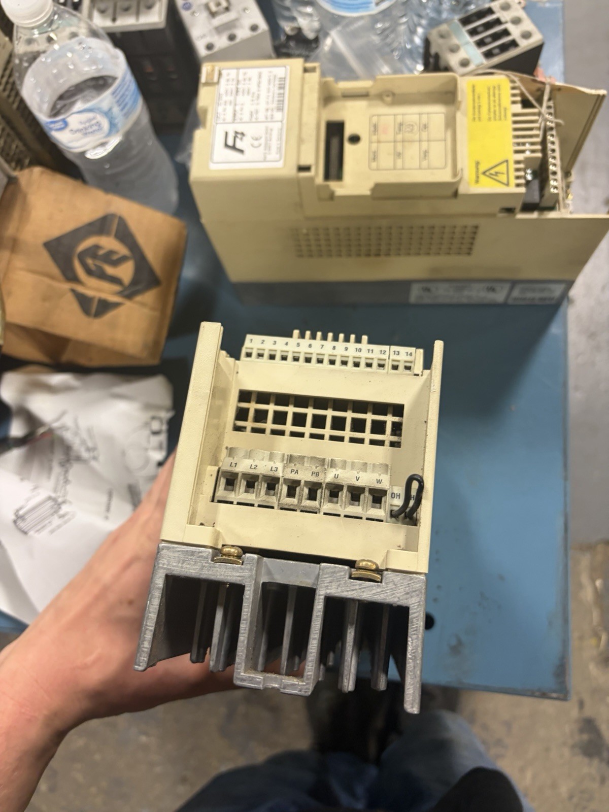 KEB Frequency Converter, 2,2 kW 10.F4.S1D-3420 V1.1 USED