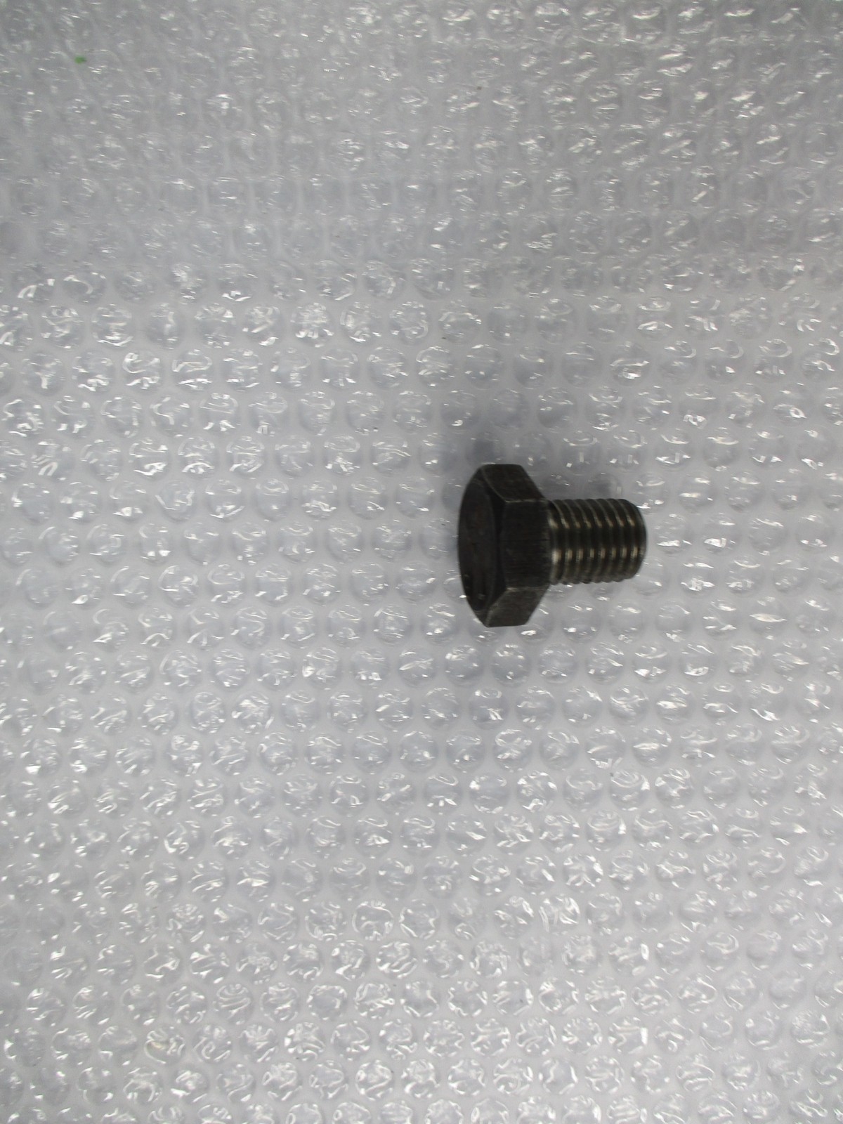 INDUSTRIAL SPARE 521-1314 HEX BOLT LOT OF 8 NSNP