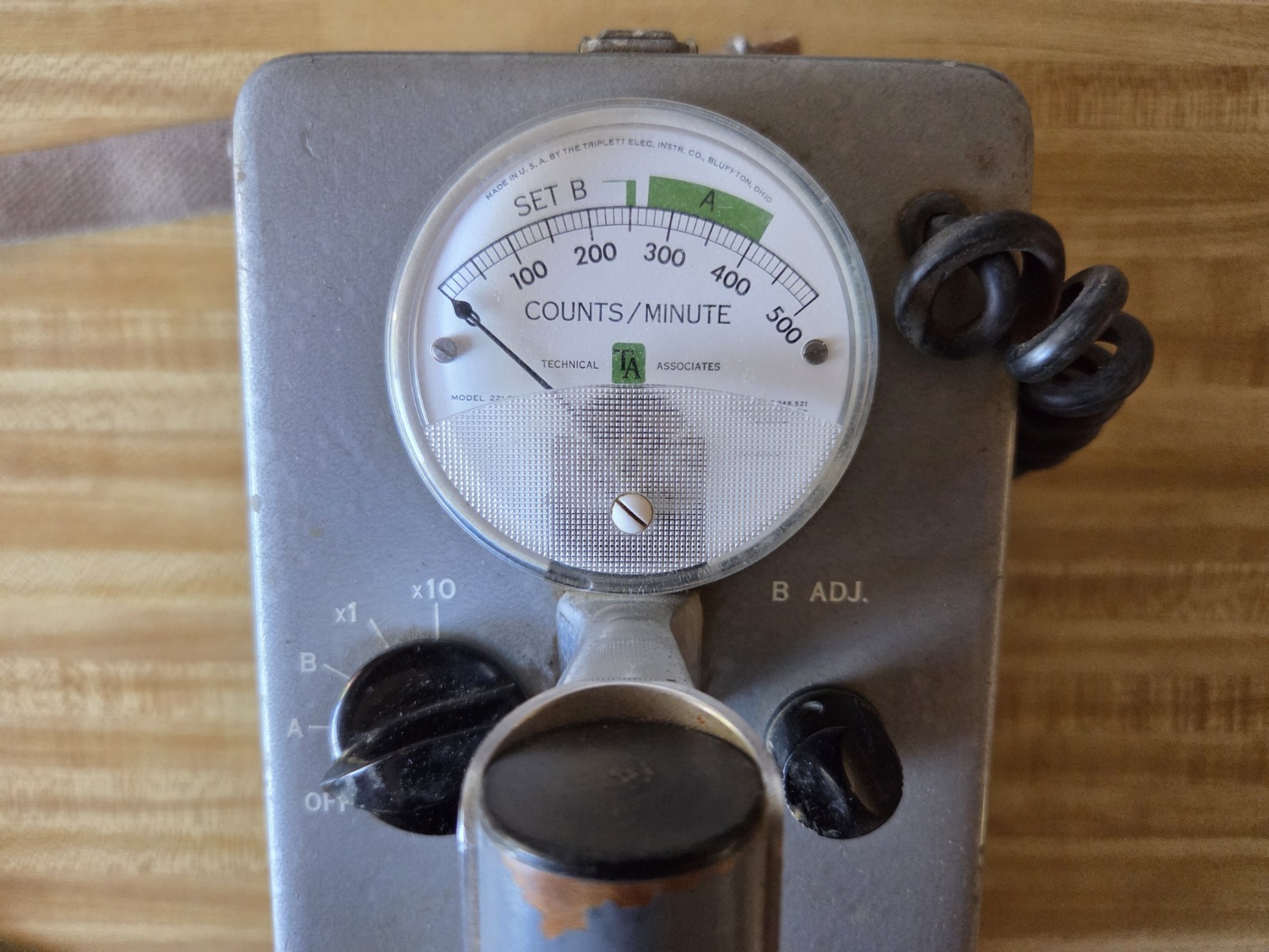 Technical Associates F-6 Geiger Counter Meter Radiation Detection Vtg Untested