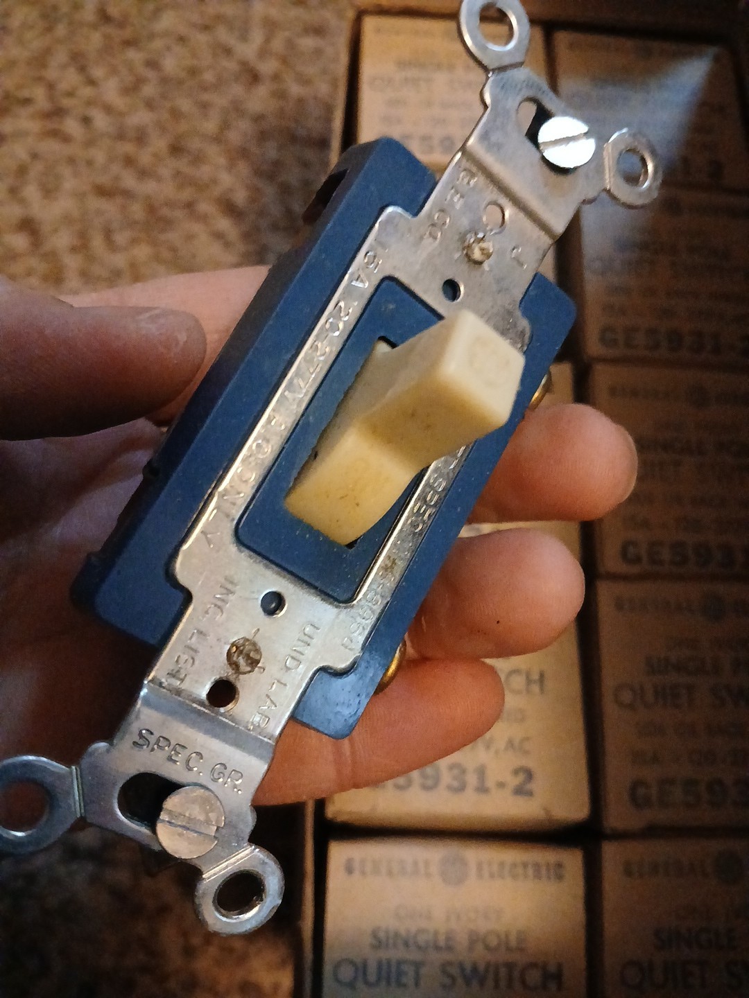 [TECH] Lot Of 10 General Electric GE-5931-2 Quite Switches Single Pole, 15A 120