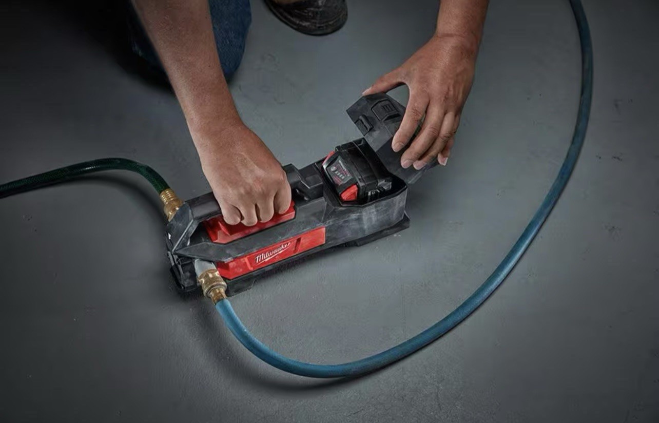 Milwaukee 2771-20 M18 FUEL 18V Water Transfer Pump – Bare Tool
