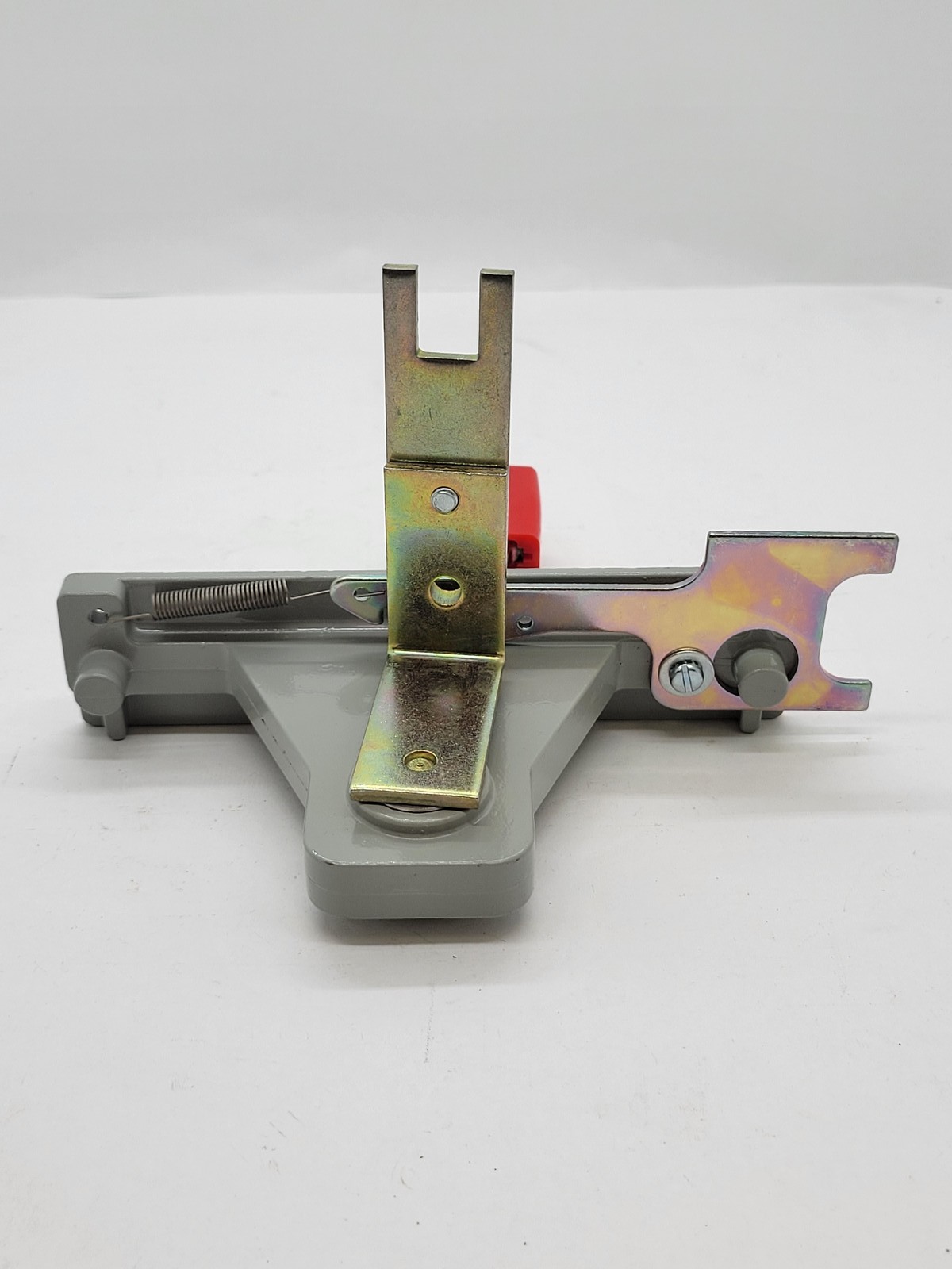 General Electric THMS31 Disconnect Switch Assembly QMR MOD 2 3P Fusible