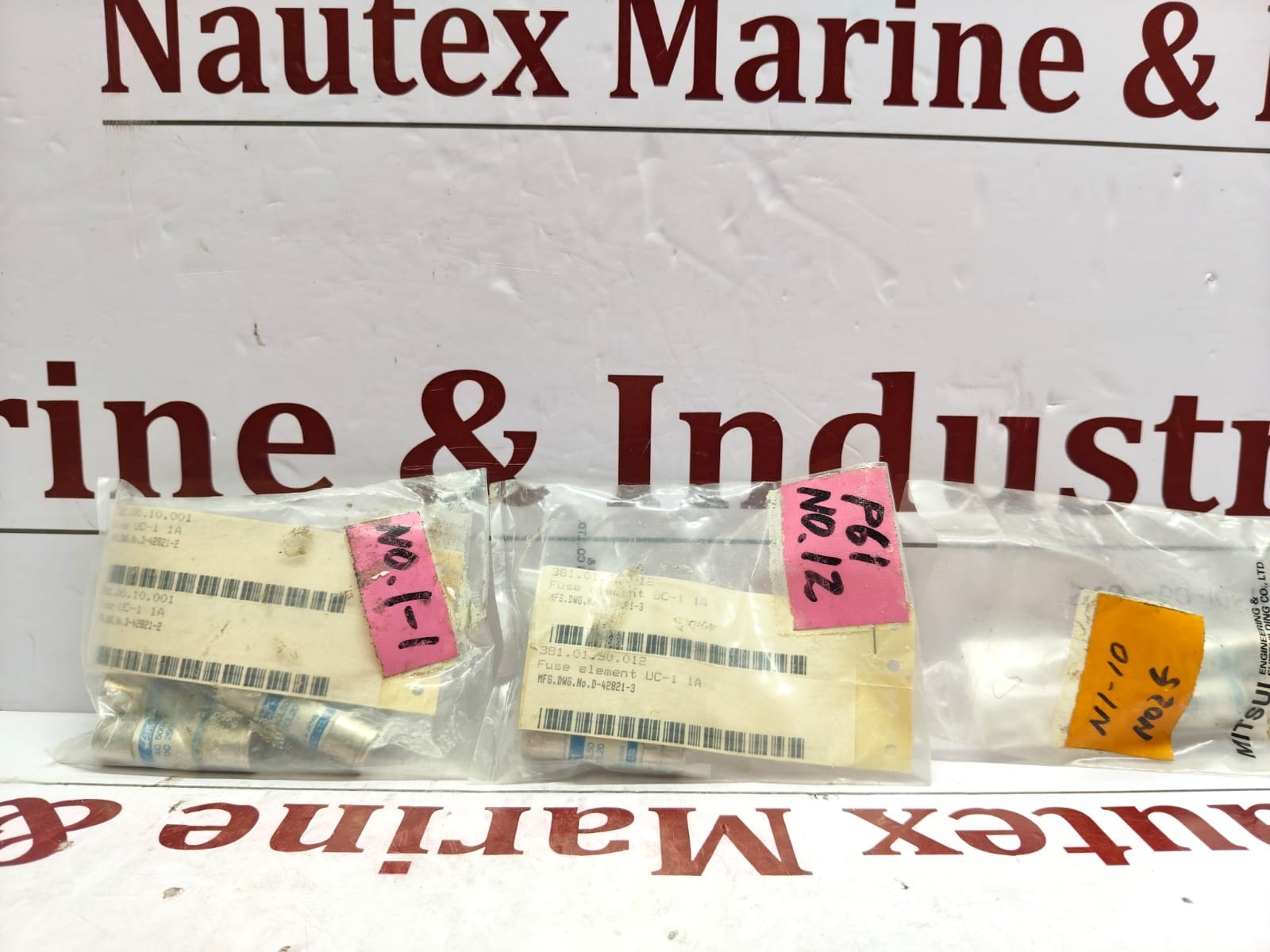Cello-Lite UC1 1A *LOT OF 13* Fuses AC 500V DC 250V Utsunomiya 1A Japan NEW