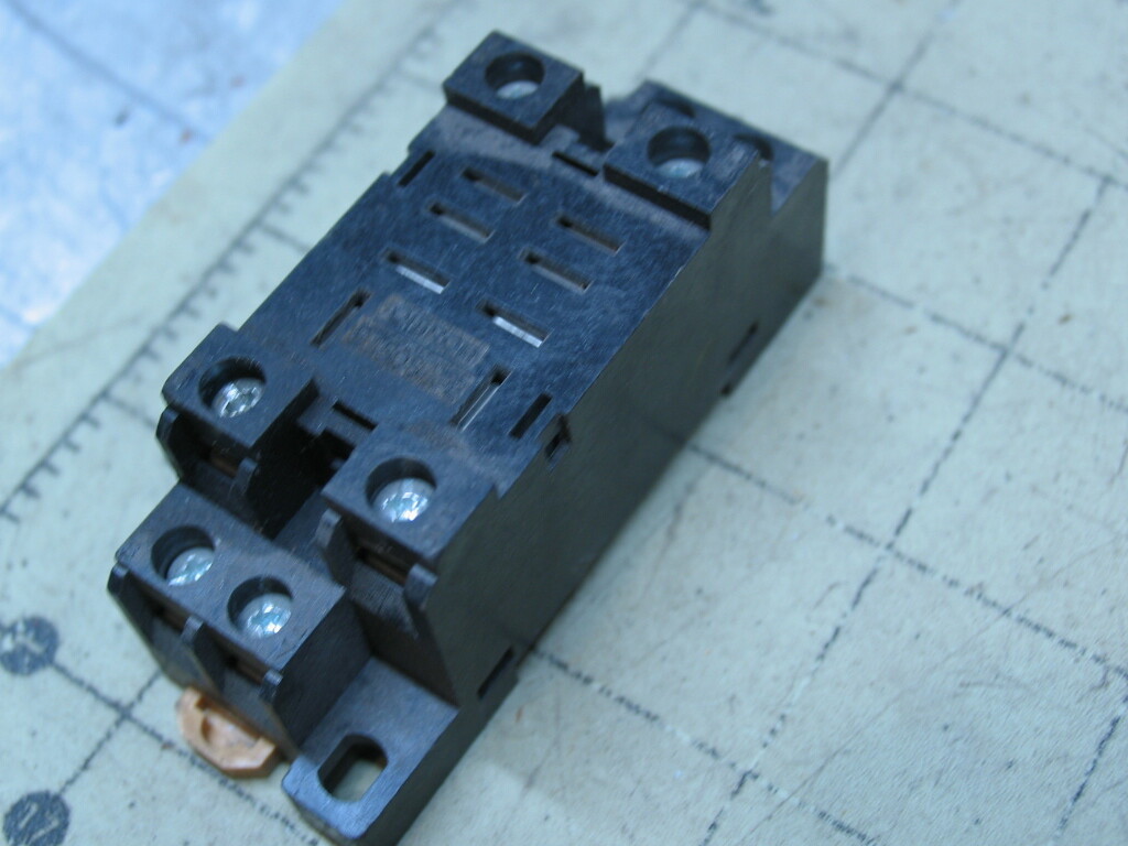One OMRON Relay Base #1329H Max. 15A @ 240VAC