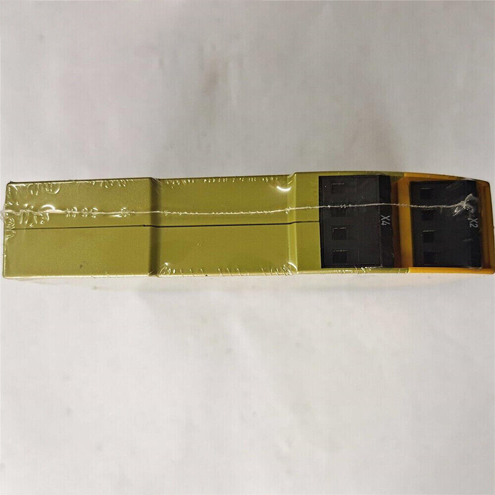 New 750134 Safety Relay For Pilz PNOZ s4 48-240VACDC 3n/o 1n/c