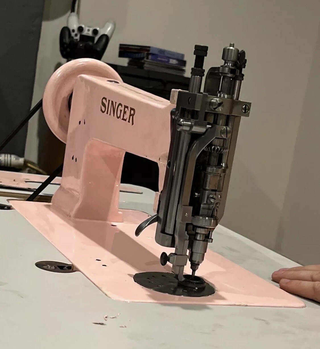 Singer 114w103 Chain stitch & Moss Stitch Embroidery Machine head only