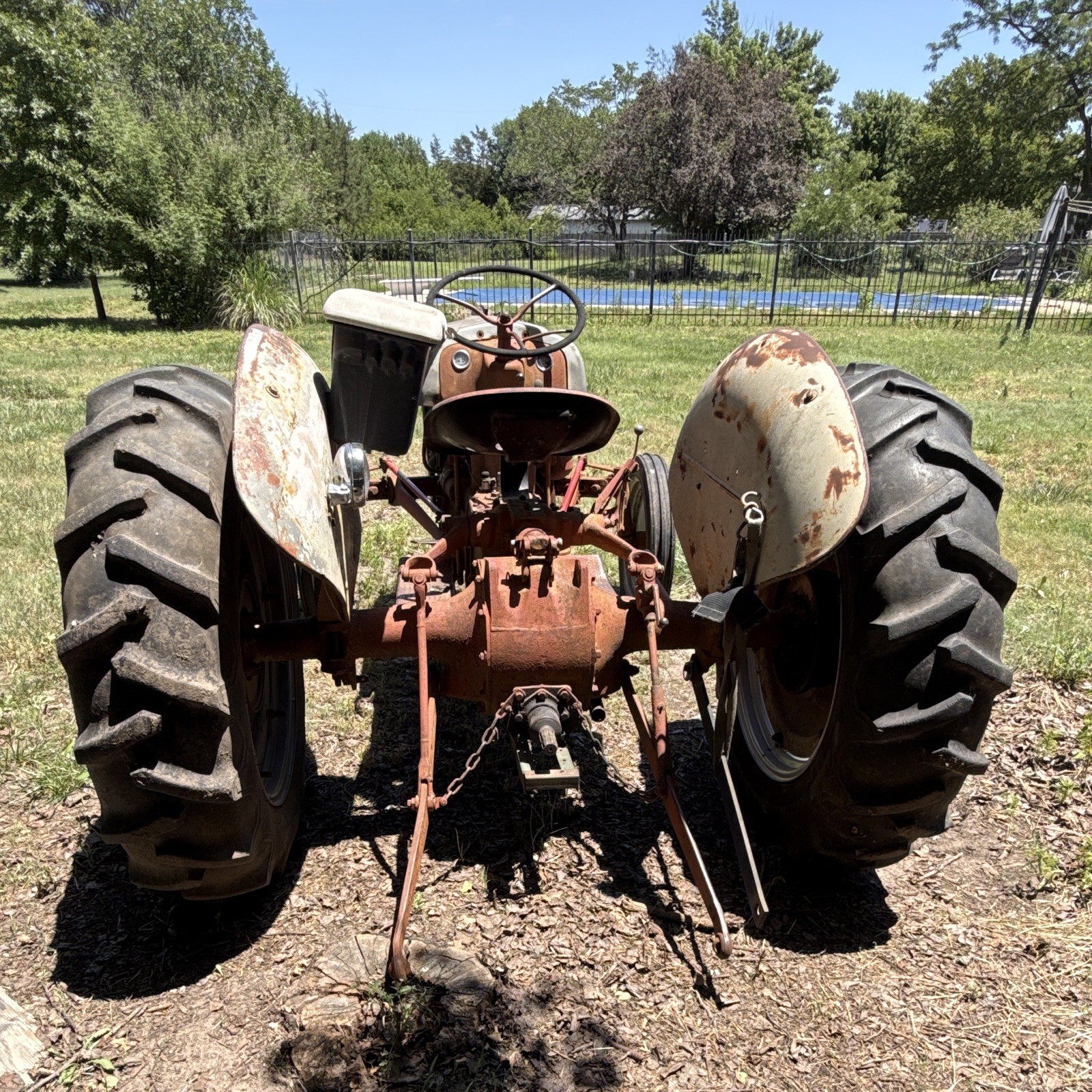 Ford 8N N-Series Farm Tractor 2WD Gasoline 4-Cylinder Engine MPN 8N