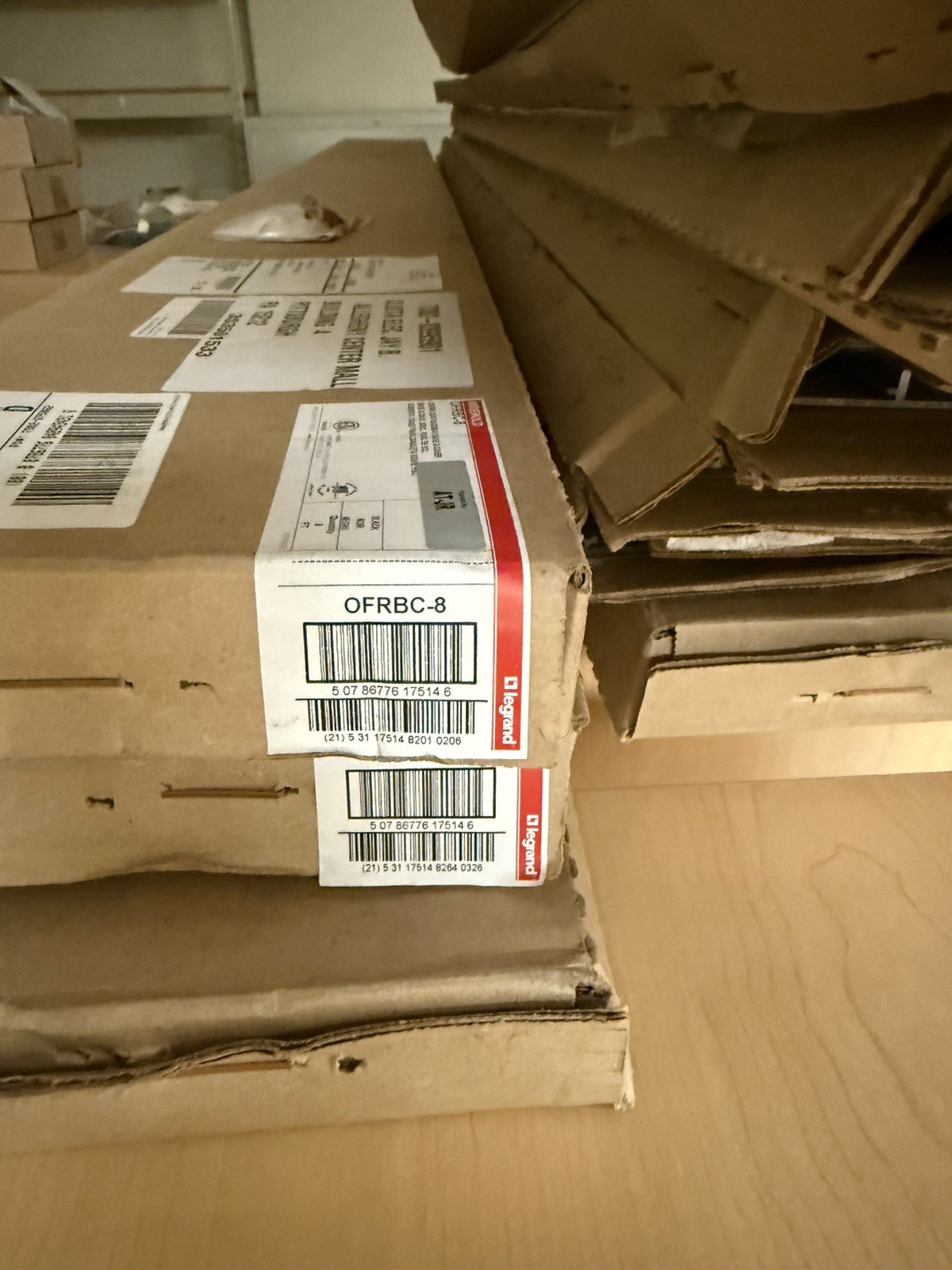 LEGRAND OFRBC-8 Raceway,Series OFR,8 ft.,Black 15A802 8’ lengths